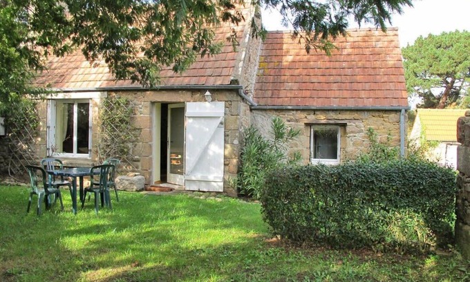 Tregastel House | Maison de pêcheur 2* à Trégastel, proche mer avec Wifi, jardin et parking privé - FR-1-542-17