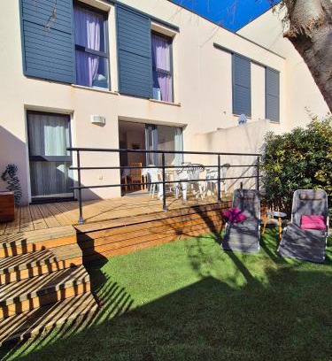 Serignan House | Maison de vacances 8 personnes, à 350m de la plage, idéal famille , tout confort!