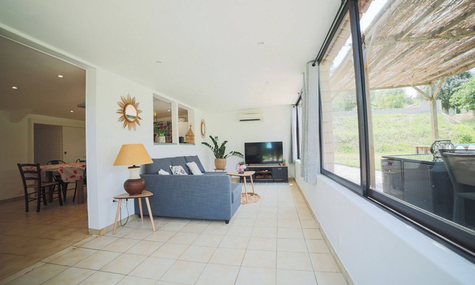 Roquevaire House | Maison du Riou vue sur Colline Avec Piscine à 20min des Calanques