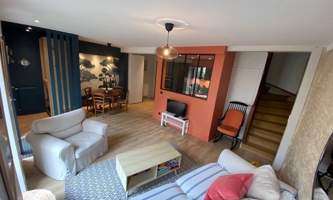 Normandy Landing Beaches House | Maison en Pierre 4 Chambres, Mer, Commerces 150 Metres