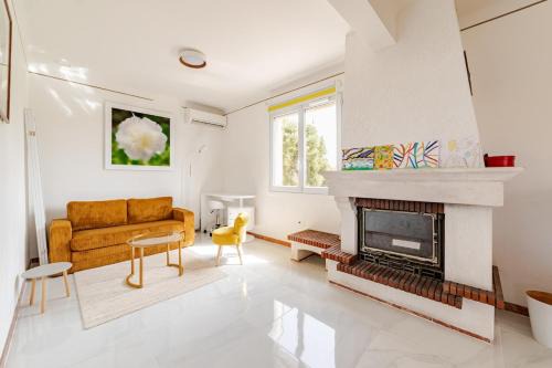 La Londe-les-Maures Villa | Maison indépendante 52 m2, clim, wifi et jardin