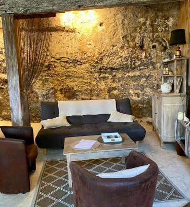 Les Eyzies House | Maison troglodyte aux Eyzies Périgord