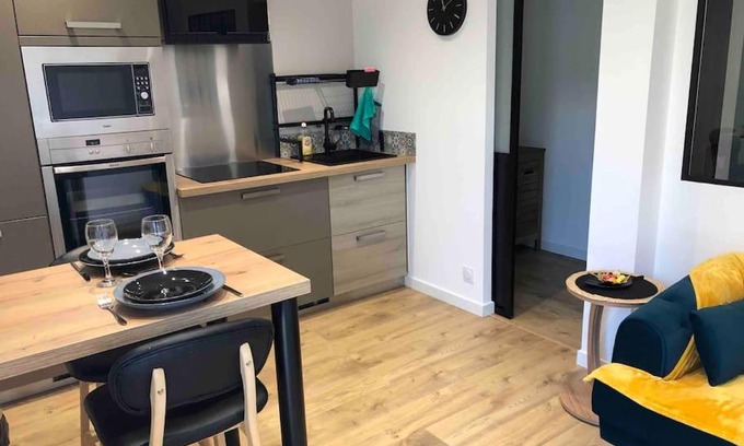 Argences Apartment | Maisonnette avec terrasse