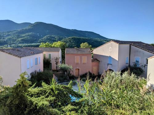 Nyons House | Maisonnette dans domaine avec piscine à Nyons, pays des olives