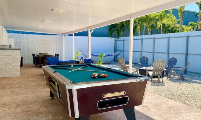 Hialeah House | Majestic Hideaway/5 minutes away from Airport