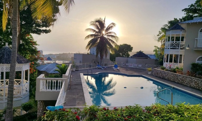 Ocho Rios Condo | Majestic Ocho Rios Ocean View City Center Condo!