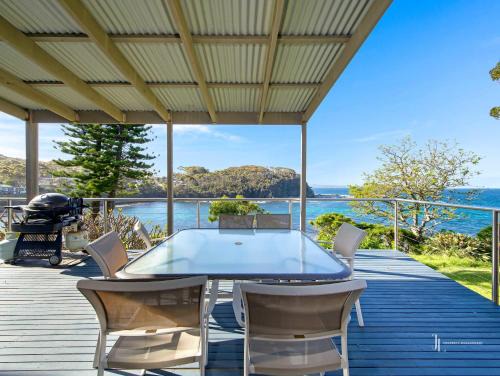 Malua Bay House | Malua Bay Waterfront Pet Friendly Cottage with WiFi