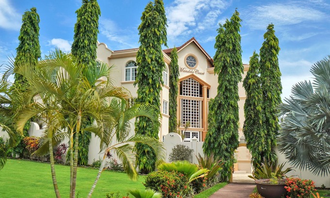 Lance aux Epines Apartment | Mandela Court Grenada