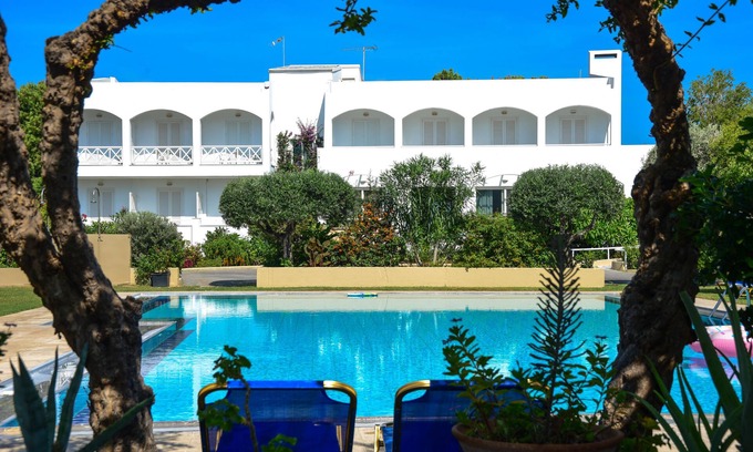 Platanes Hotel | Mantenia Hotel