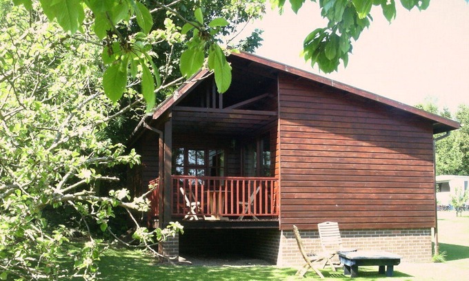 Murthly Cabin | Maple Lodge - Pondfauld Holidays PK12014P