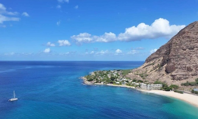 Makaha Valley House | @ Marbella Lane - Pōmaika'i Ocean Love Nest