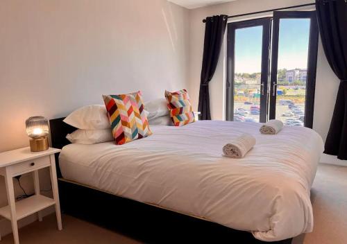 Margate Apartment | Margate Seaside Penthouse With Sea views Sleeps 6