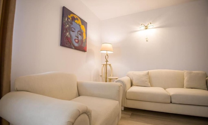 Alba Iulia Apartment | Marilyn