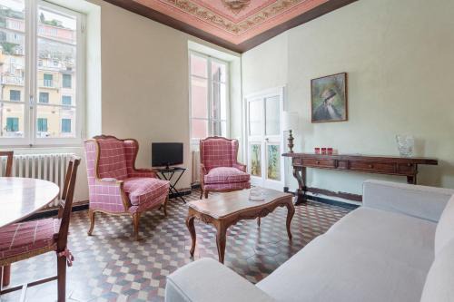 Vernazza Apartment | "Marina Apartment" is Unique, Authentic, Beachfront, 2 Aircondo BDR , 2BHT, easy to Train or 300mt walk from Private Parking