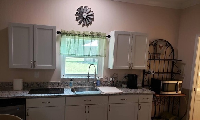 Brooksville Cottage | MarLy Hobby Farm In Brooksville, Florida