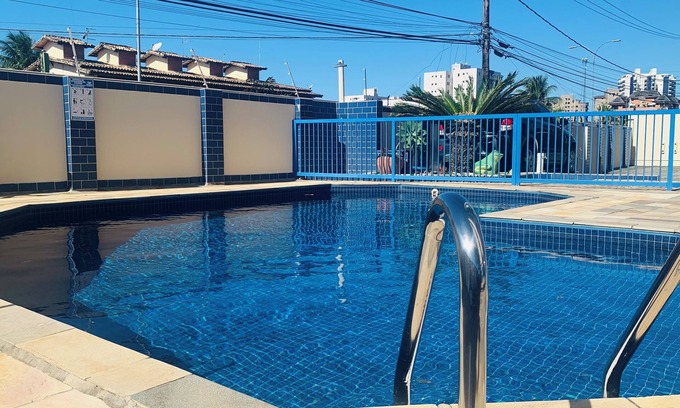 Ipiranga Apartment | MARTIN DE SÁ BEACH APARTMENT + WI FI + SWIMMING POOL + PARKING SPACE. CLOSE TO THE SEA!