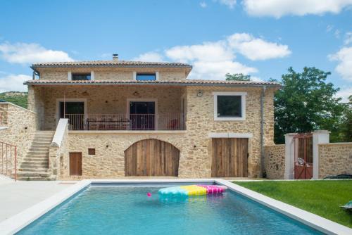 Saint-Andre-d'Olerargues House | Mas en pierre avec piscine intérieure et extérieure