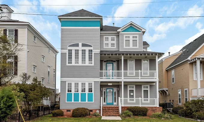 East Ocean View House | Massive 5BR Escape Ideal for Groups of 10!