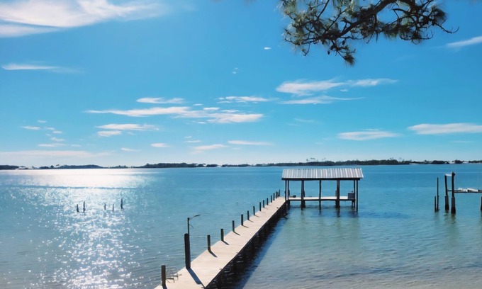 Mary Esther House | Massive Waterfront Wonder with 5 Bedroom & Boat dock/Pet-Friendly.