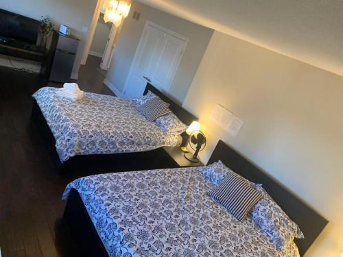 Mississauga House | Master bedroom suite on the 2nd floor, city center