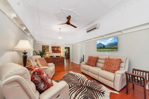 Cairns North House | Masterfully Restored Queenslander Near Esplanade