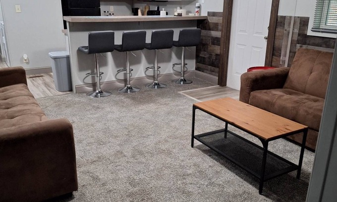 Thackerville House | Maxim Hills 1 mile to WinStar 3bd, 3bth