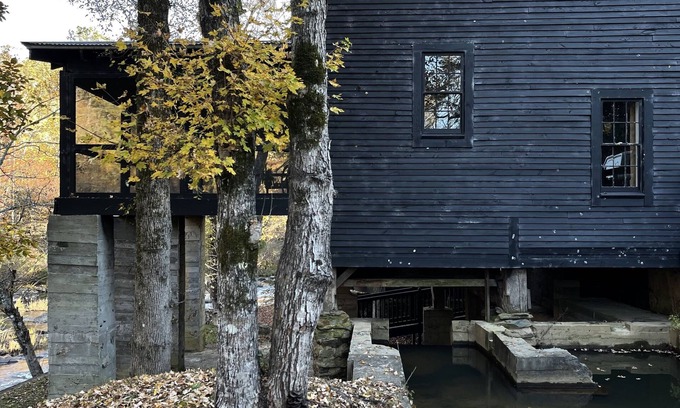Lee County House | Meadows Mill House I
