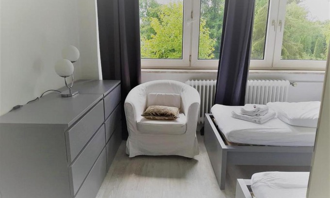 Bramfeld Apartment | Mehrbett-Apartment 4 Citynah, einfache Ausstattung