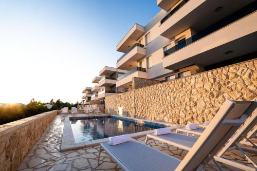 Zrce Apartment | Meridian Pool Residences