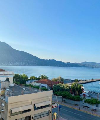 Kalamata Apartment | Messéiad