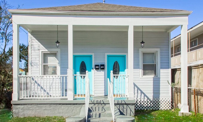 Tulane - Gravier House | Mid-City Luxury in Naw'Lins!