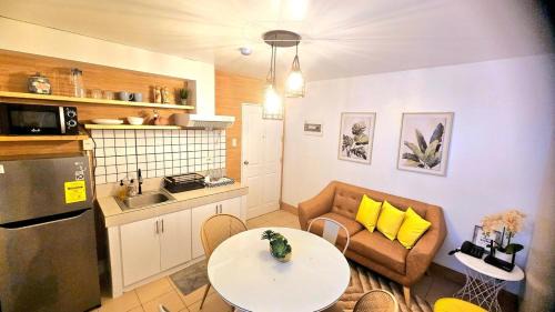 Dumaguete Apartment | Mika's Crib 2BR condo