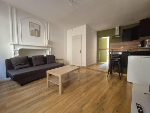 Barbatre Apartment | Milano, 4 Pers, Centre-ville, Confortable