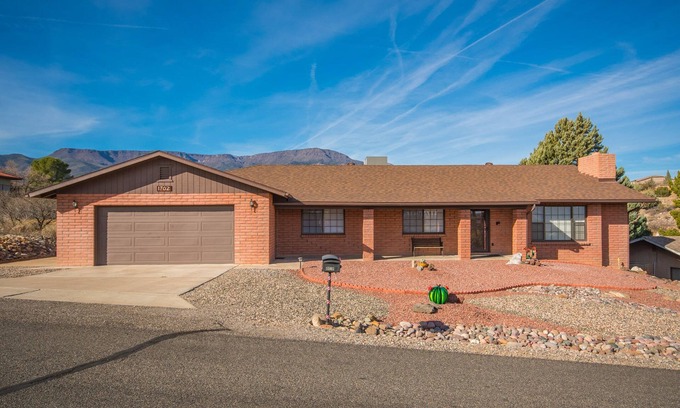 Cottonwood-Verde Village House | Mingus Mountain Vista: Views, Shopping, Relaxation. 20 Minutes to Sedona