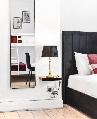 Camden Town Apartment | Minimal and Cosy Camden Apartments, 3 mins to King's Cross St Pancras