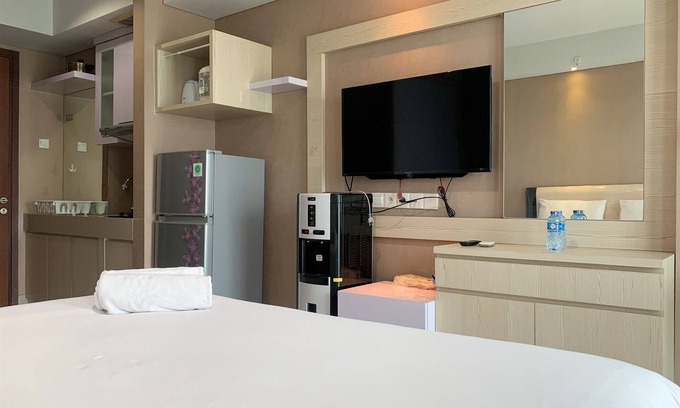 Old Jakarta Apartment | Minimalist Studio Apartment at Springhill Terrace Residence