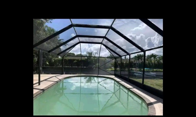 Lake Worth House | Minutes From the Beach, with a POOL! Located near Lake Worth and Boynton Beach!