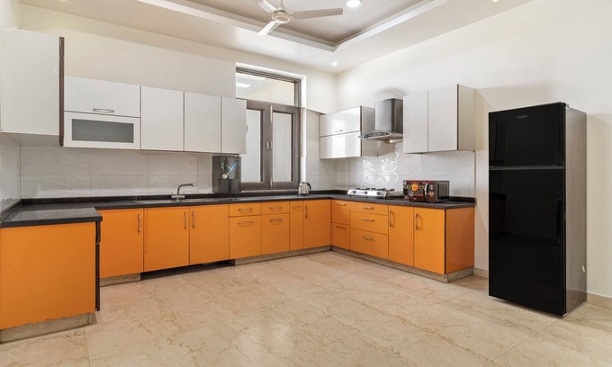Noida Hotel | MIRANDA by AKAMA STAYS