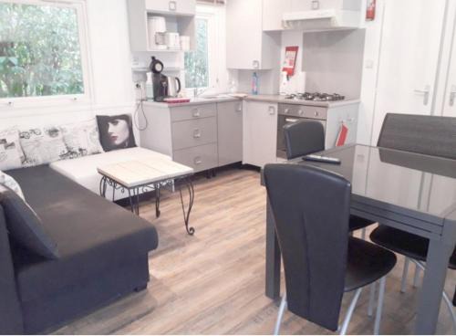 Frejus Other | Mobile Home Service Hotelier