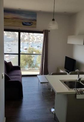 St. Paul's Bay Apartment | Modern,1 bedroom Seafront apt in St Paul's Bay 3