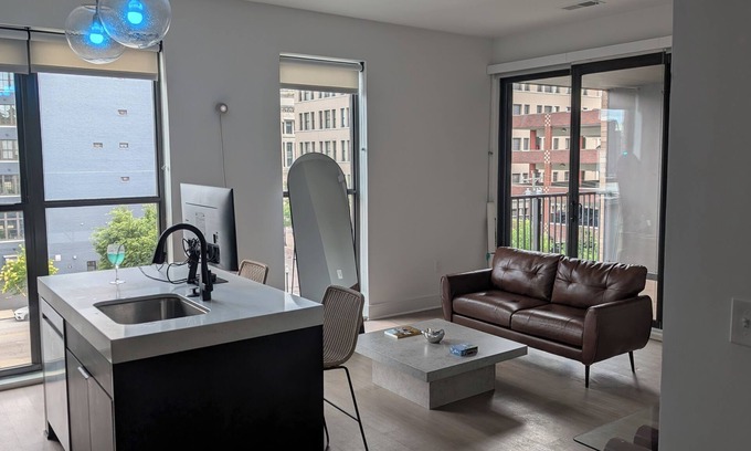 Over-the-Rhine Apartment | MODERN 1bedroom apartment in Cincinnati with WiFi, fitness room and a pool!