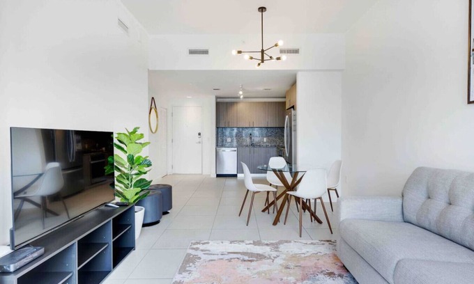 Doral Apartment | Modern 1BR| Downtown Doral