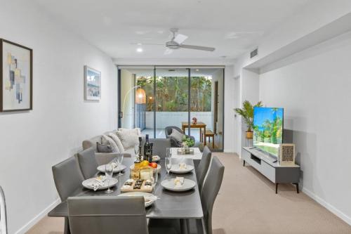 Albion Apartment | Modern 2B2B Suit only 10mins to Airport n Southbank