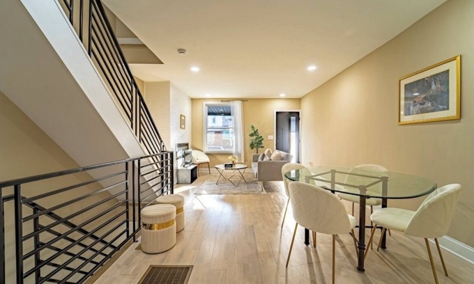 South Philadelphia House | Modern 3 BR & 2.5 Bath in So Philly near stadiums, must be 25yr,