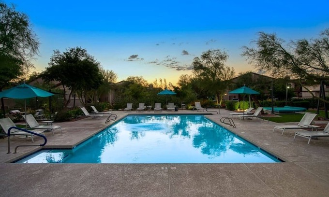 McDowell Mountain Apartments Apartment | Modern 3-BR Condo near Kierland