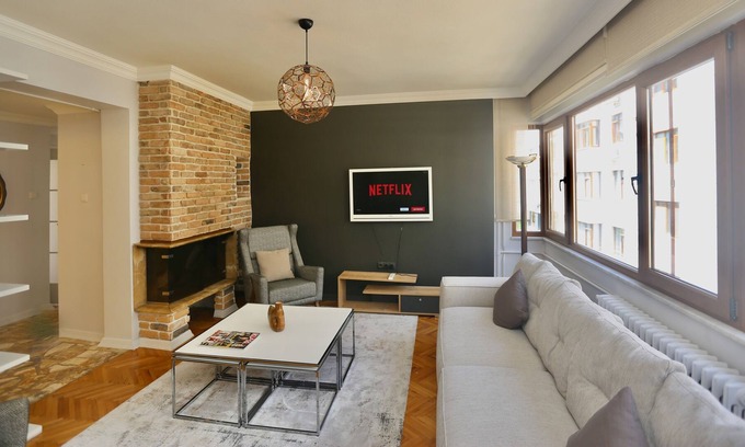 Nisantasi Apartment | Modern 3BDR @ Nisantasi w/ Indoor Fire Pit