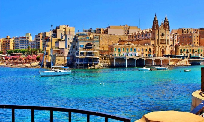 Gzira Apartment | Modern 3BR Apartment in the Centre of Sliema