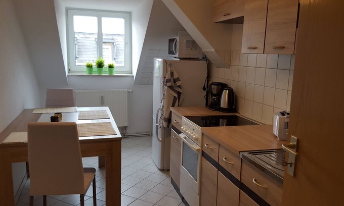 Marienthal Ost Apartment | Modern and bright apartment for up to 3 people in the center of Zwickau