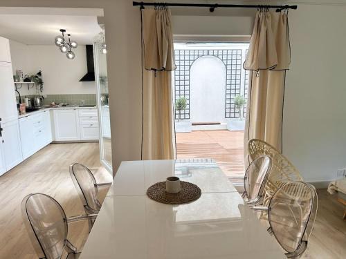 Saint-Ouen Ski Chalet | Modern and Quiet House with Patio
