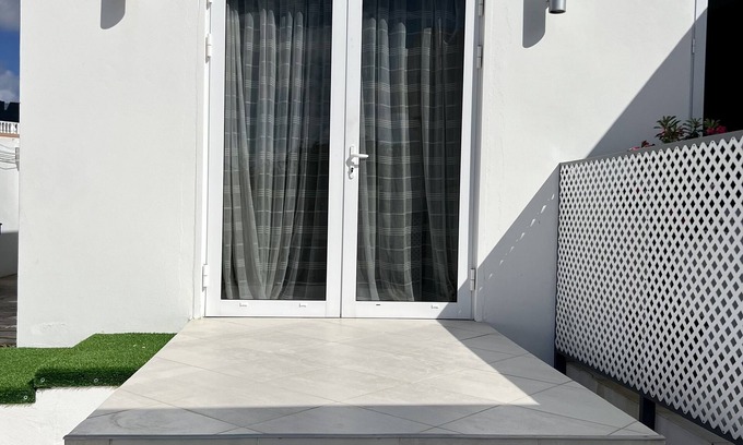 Oranjestad Apartment | Modern apartment 5 minutes away from the airport.
